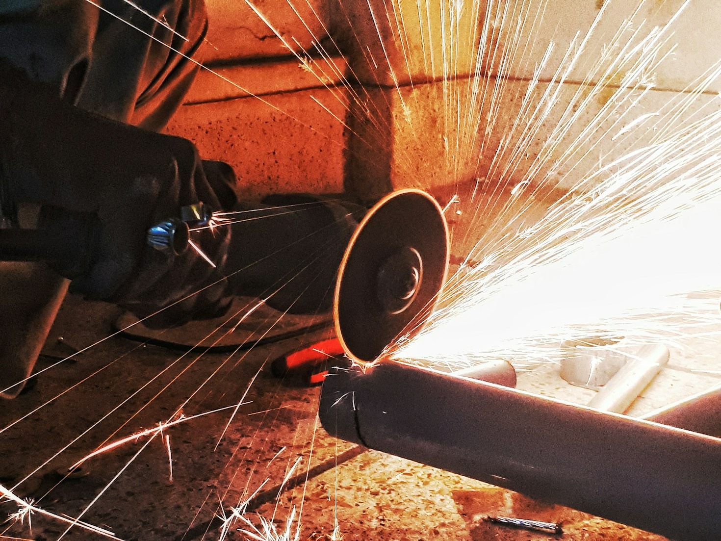 5 Signs You Need Emergency Plumbing Support